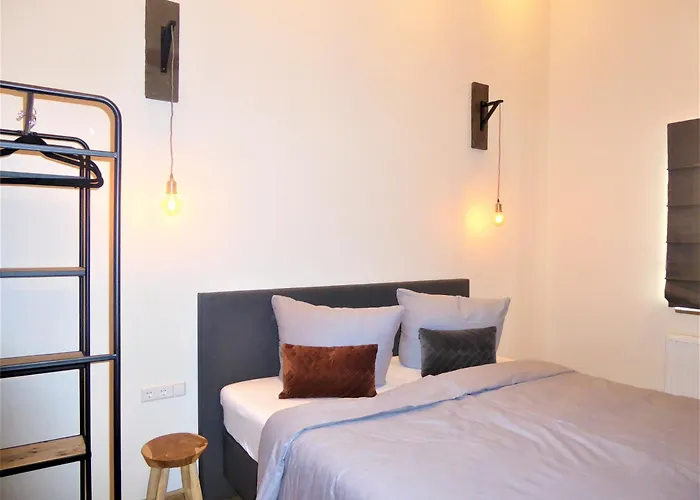 Diamond 6 Person Wifi Near Lift 펜션 *